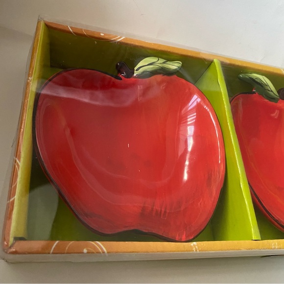 American Atelier At Home Fresh Fruit Ceramic Snack Plates Apples Brand New - Picture 2 of 8
